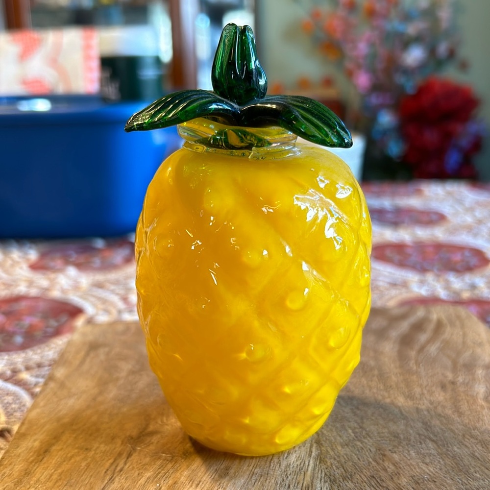 Vintage Murano Glass Art Pineapple Paperweight Figurine